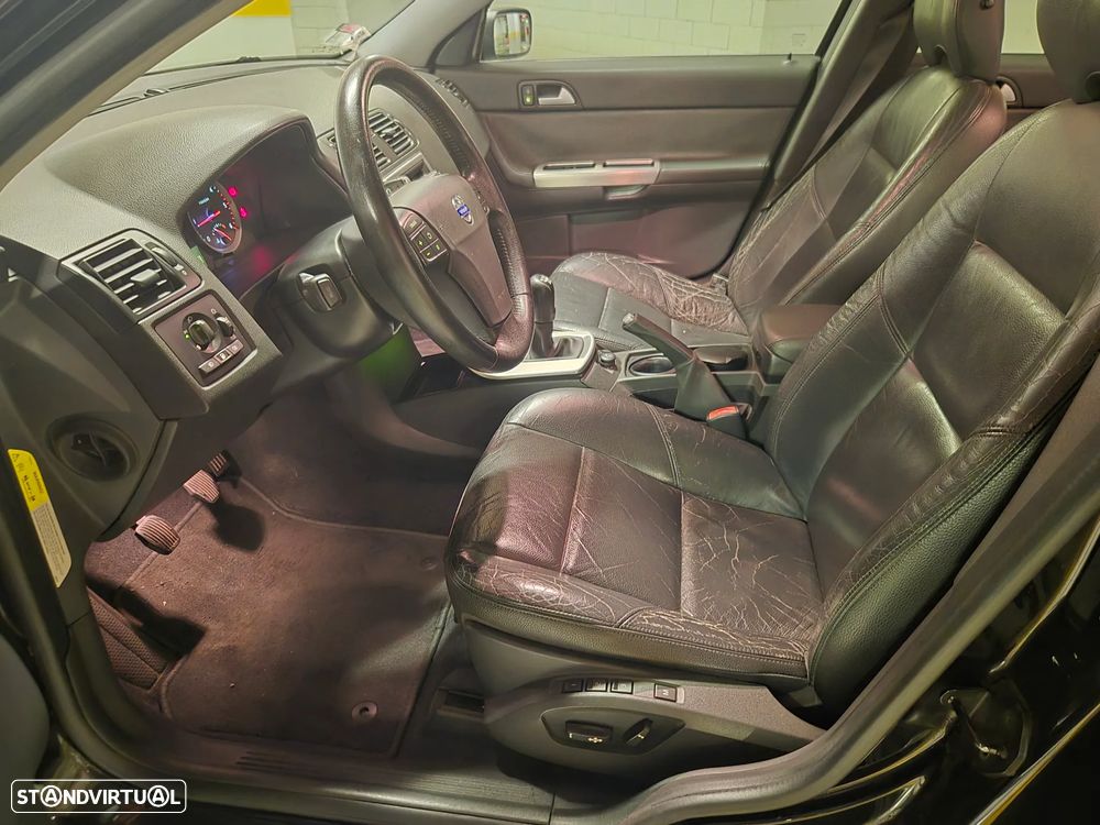 Volvo V50 2.0 D Nível 1 - 22