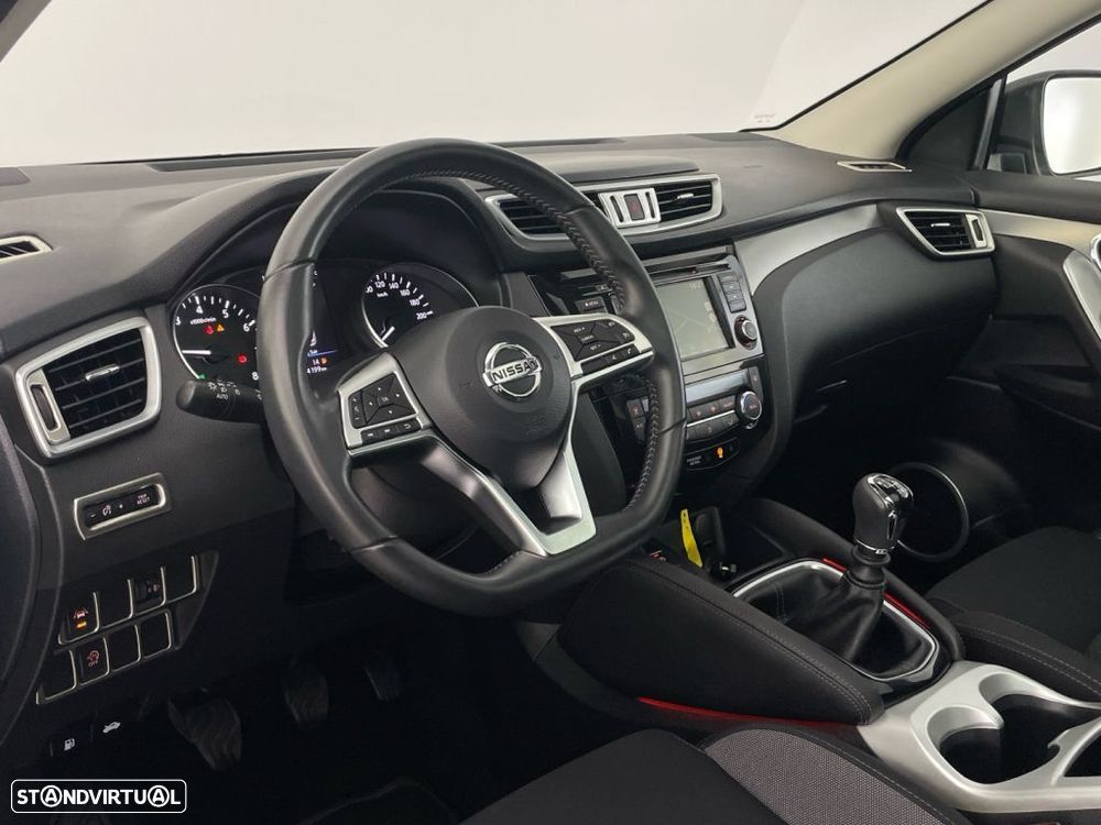 Nissan Qashqai 1.3 DIG-T N-Connecta - 16