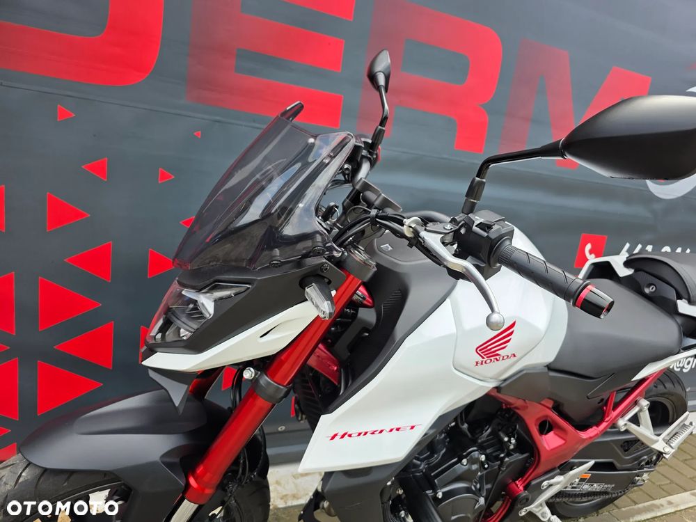 Honda Hornet - 12
