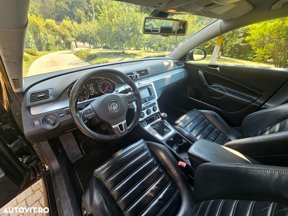 Volkswagen Passat 2.0 TDI Highline - 15