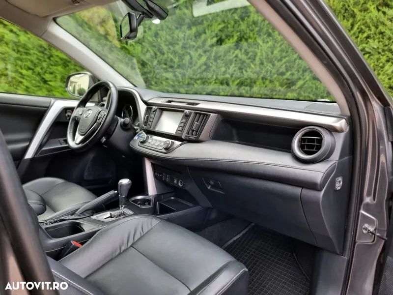 Toyota RAV4 2.5 4x2 Hybrid Executive - 13