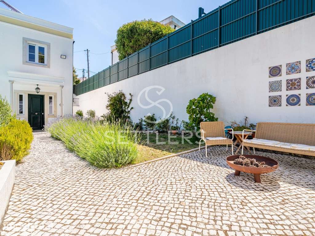 Moradia T4 geminada com piscina - Malveira da Serra - Grande imagem: 5/39