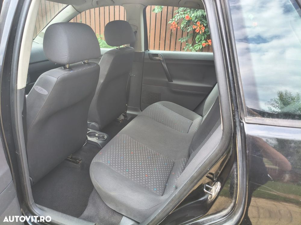 Volkswagen Polo - 9