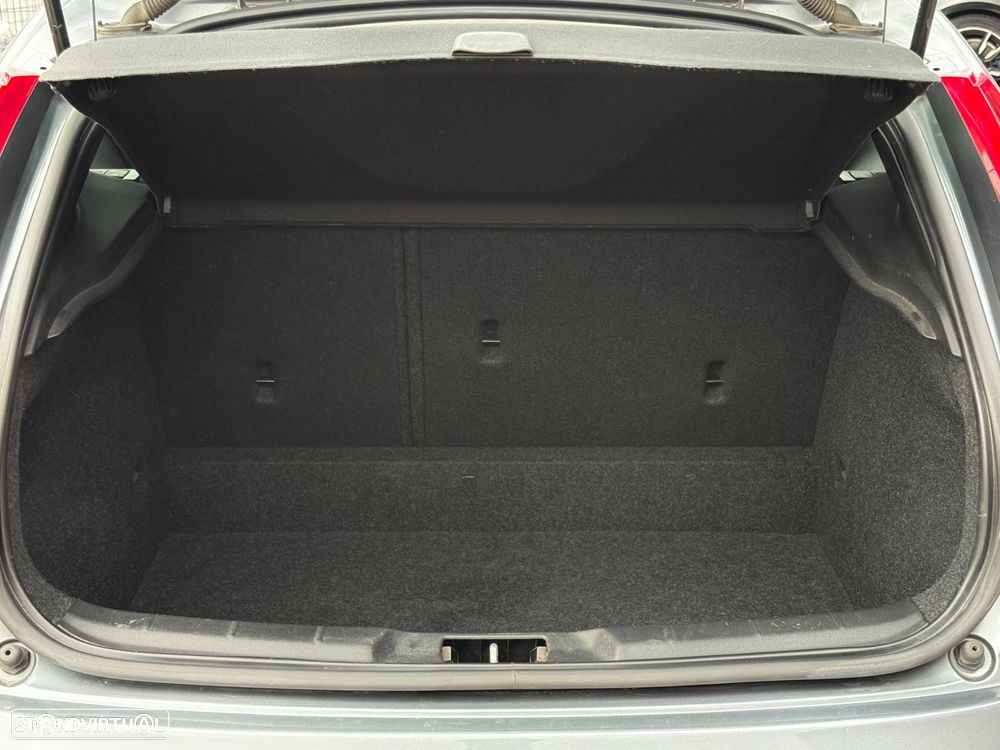 Volvo V40 2.0 D2 Momentum - 16