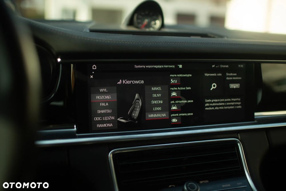 Porsche Panamera Turbo - 16