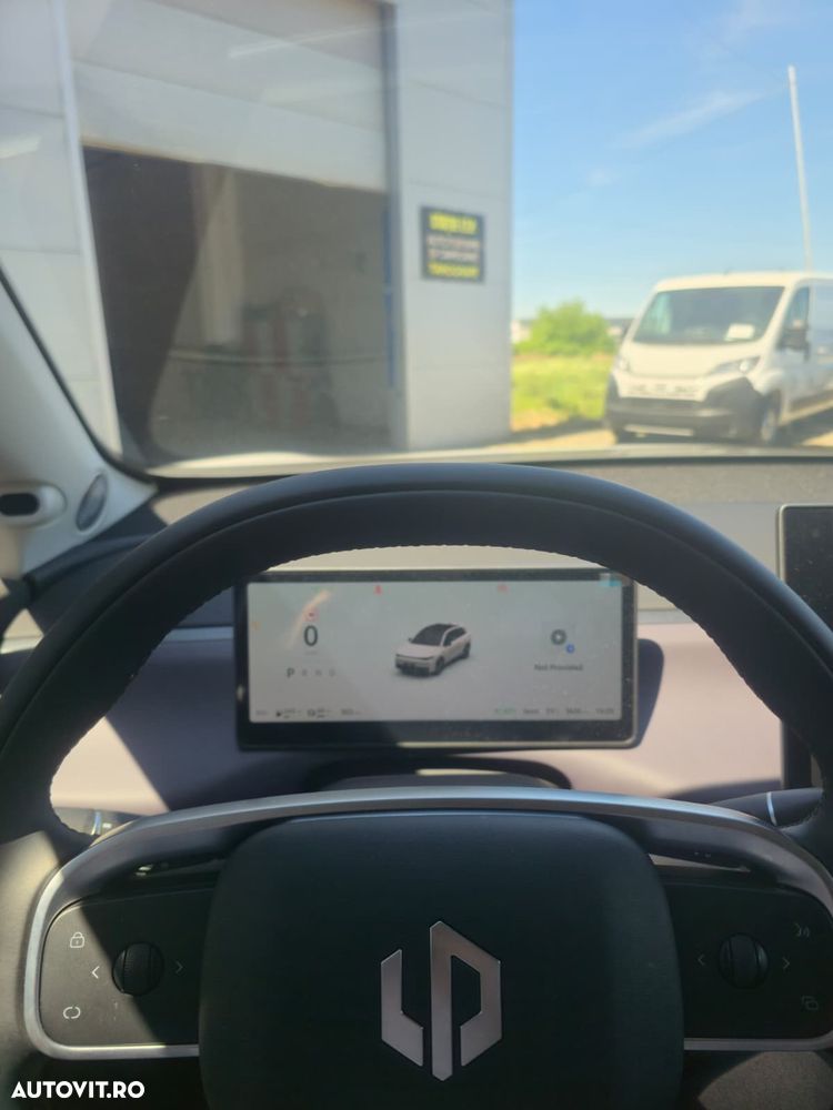 Leapmotor C10 212 CP (158 kW) 28.4 kWh Design - 9