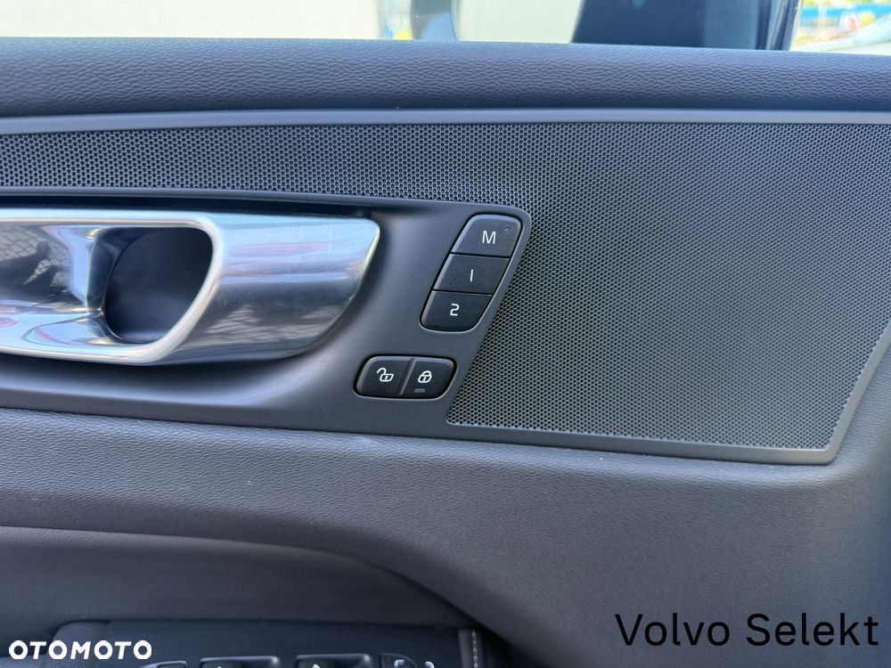 Volvo XC 60 - 18