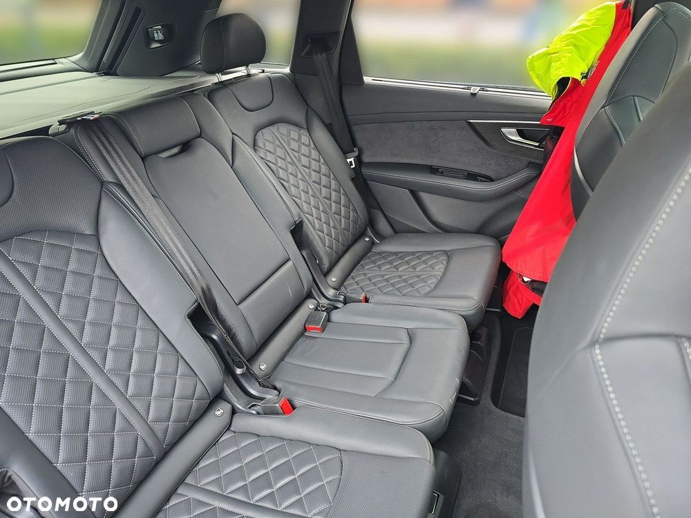 Audi Q7 - 11