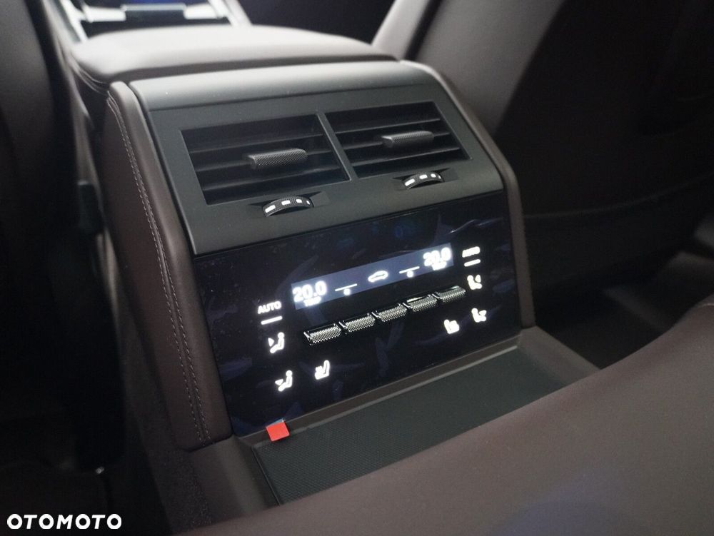 Porsche Panamera 4 - 35