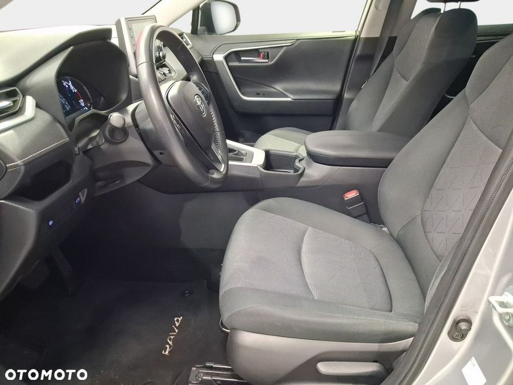 Toyota RAV4 - 13