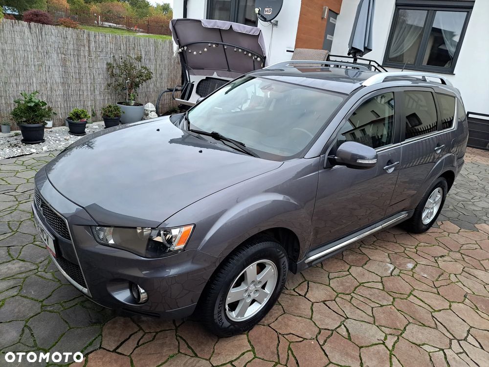 Mitsubishi Outlander - 4