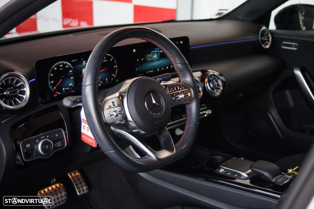 Mercedes-Benz A 180 d AMG Line - 22
