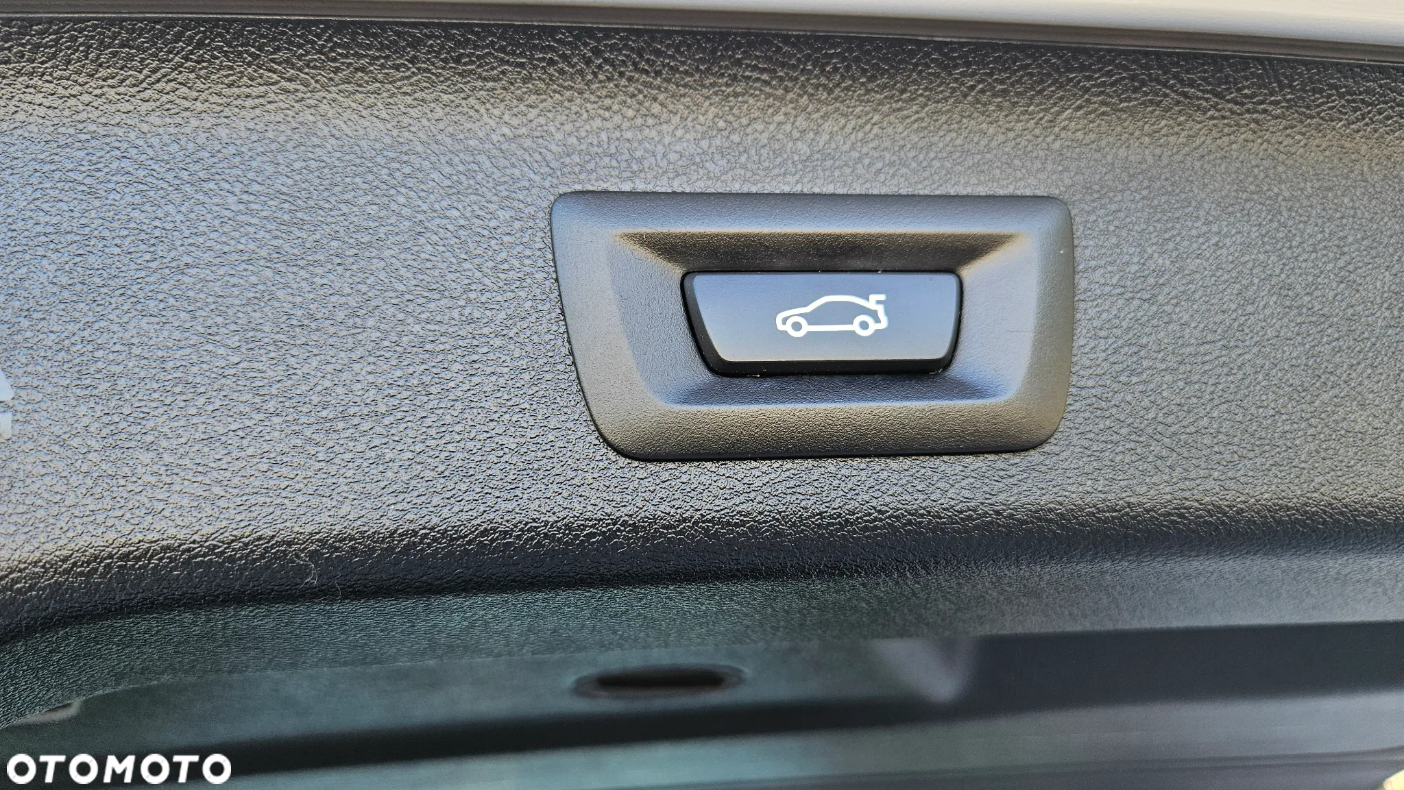 BMW Seria 5 520e - 17
