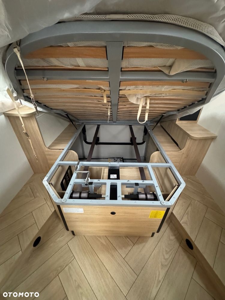 Ford Chausson 798 Titanium Ultimate - 33