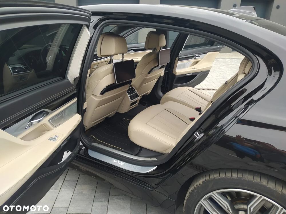 BMW Seria 7 M760Li xDrive - 6