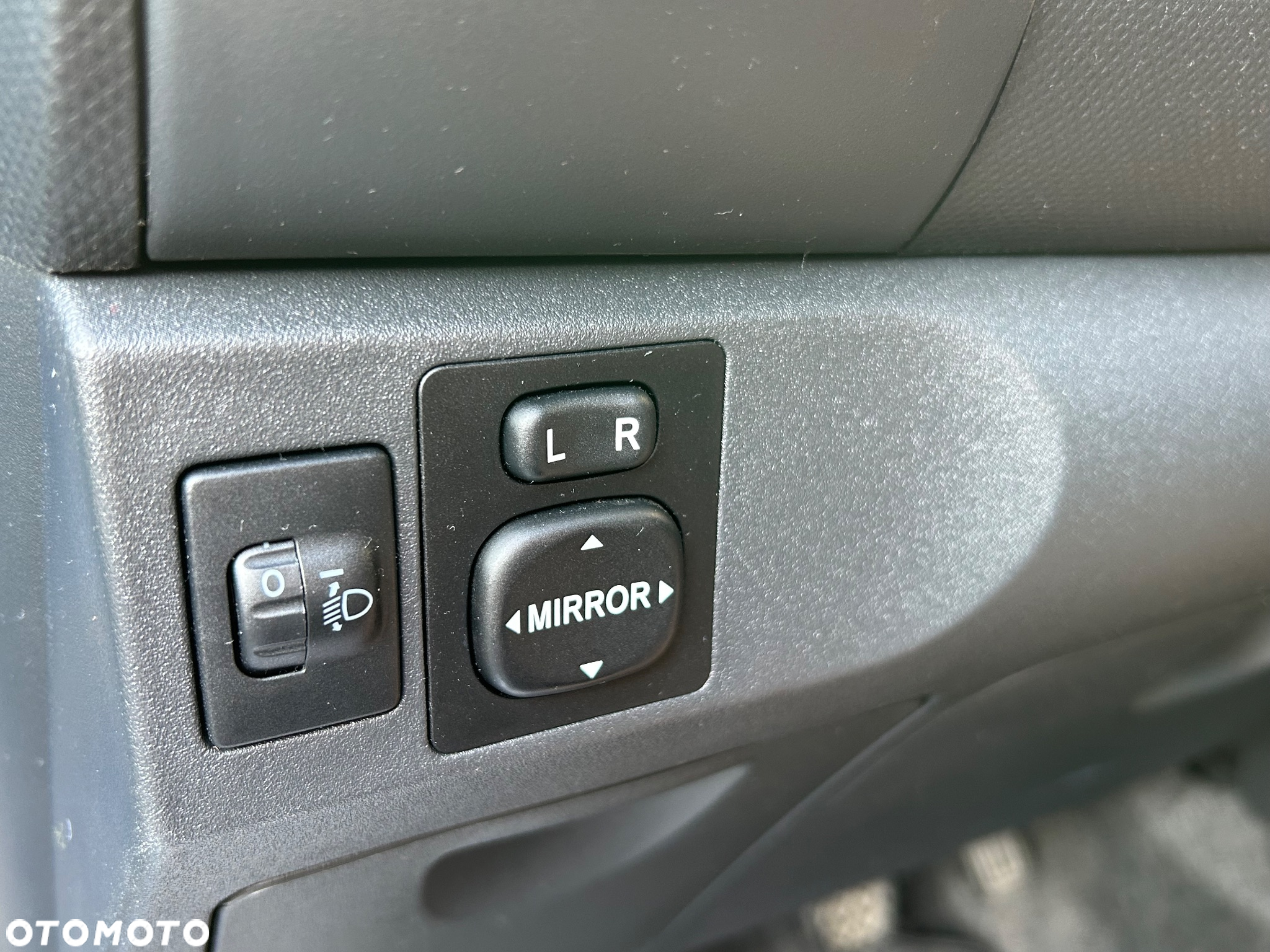 Toyota Yaris 1.0 Luna A/C - 18