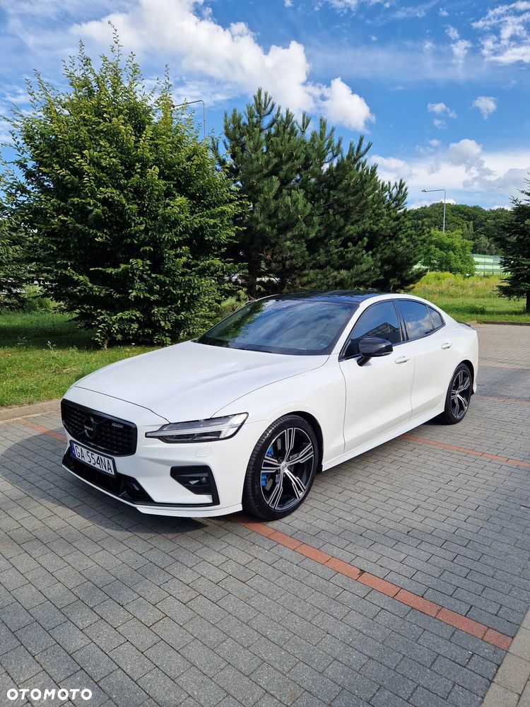 Volvo S60 T5 R-Design - 1