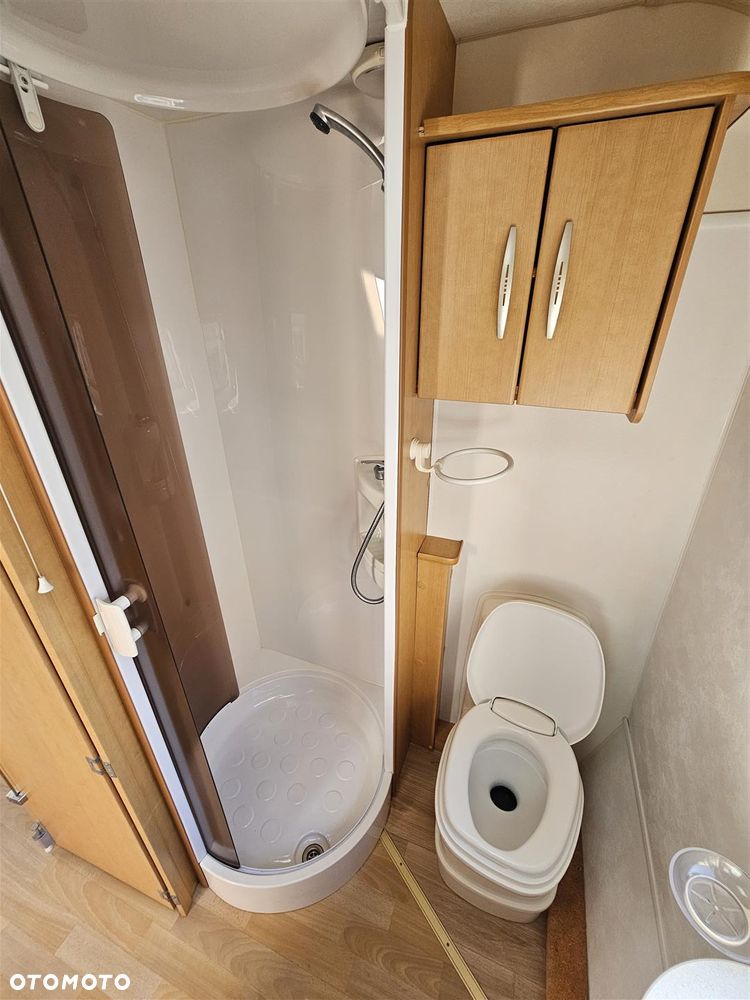 Inny SUPER STAN piękna zadbana TOP WERSJA przedsionek - 40