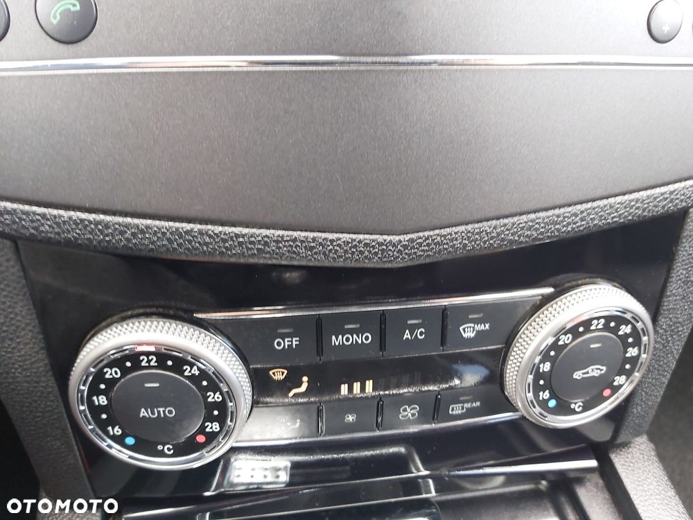 Mercedes-Benz Klasa C 200 CDI BlueEff Avantgarde - 20