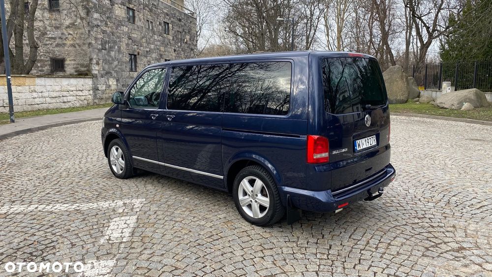 Volkswagen Multivan - 2