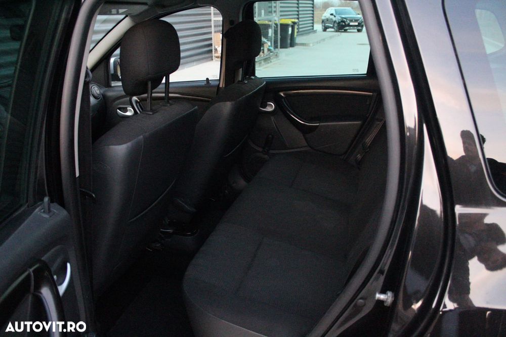 Dacia Duster 1.6 4x2 Prestige - 11