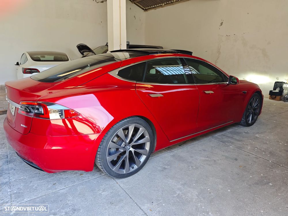 Tesla Model S 100D - 11