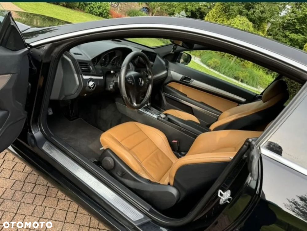 Mercedes-Benz Klasa E 350 CDI DPF BlueEFFICIENCY 7G-TRONIC Avantgarde - 9