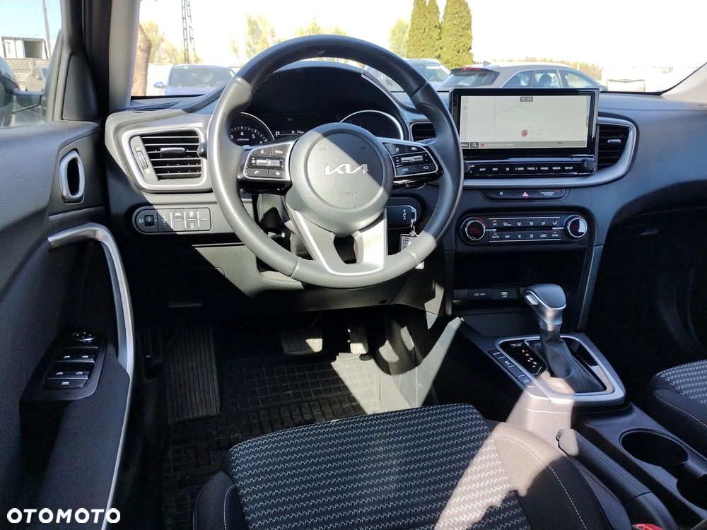 Kia Ceed 1.5 T-GDI M DCT - 29