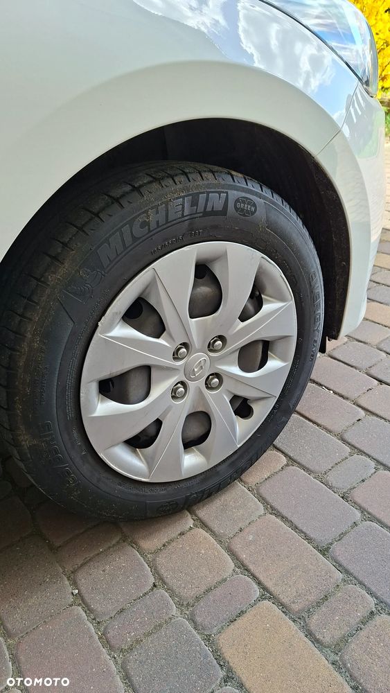 Hyundai i20 1.2 Fresh - 10