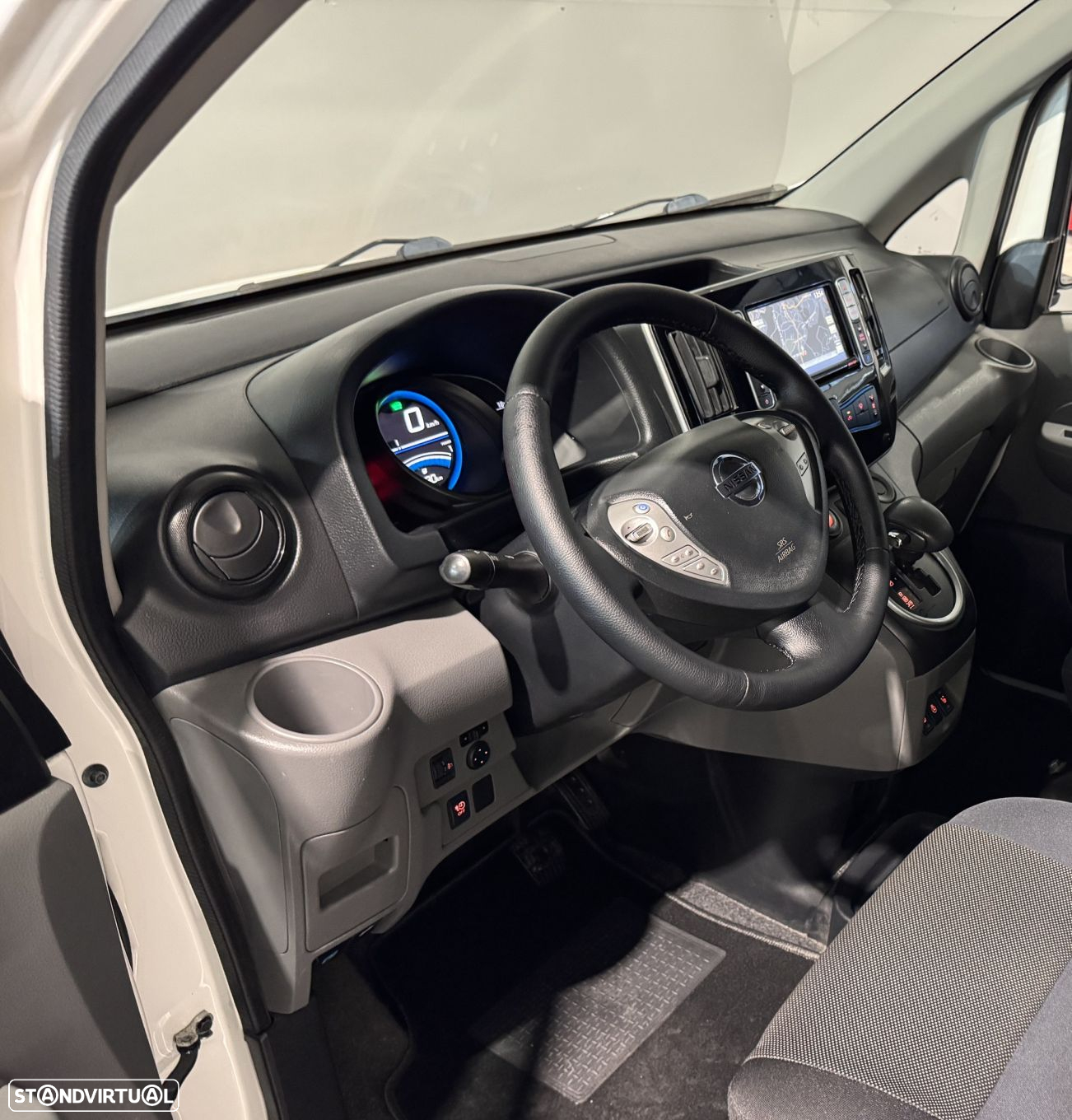 Nissan E-NV200 5p Premium Grelha - 29