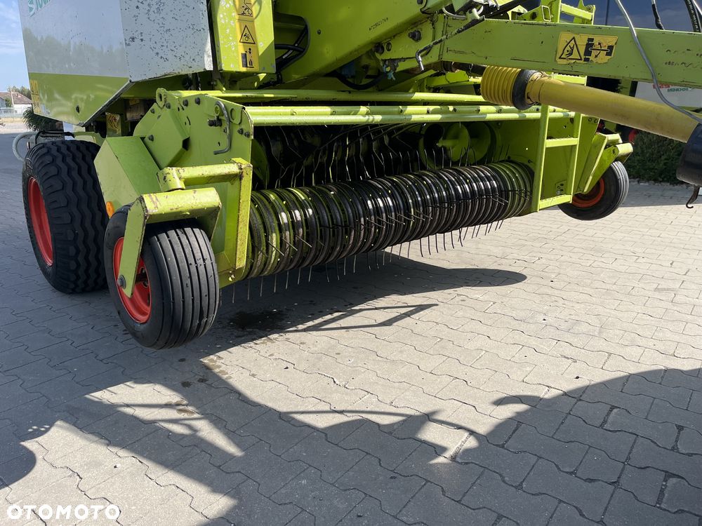 Claas Rollant 250 - 17