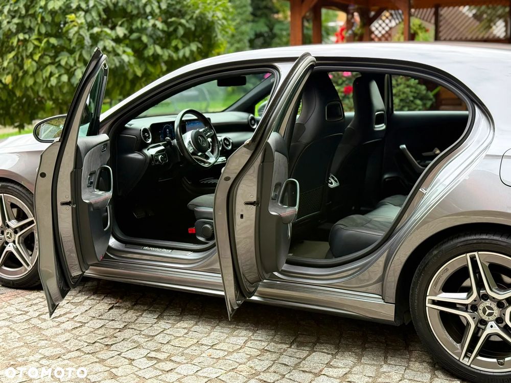Mercedes-Benz Klasa A 200 AMG Line 7G-DCT - 7