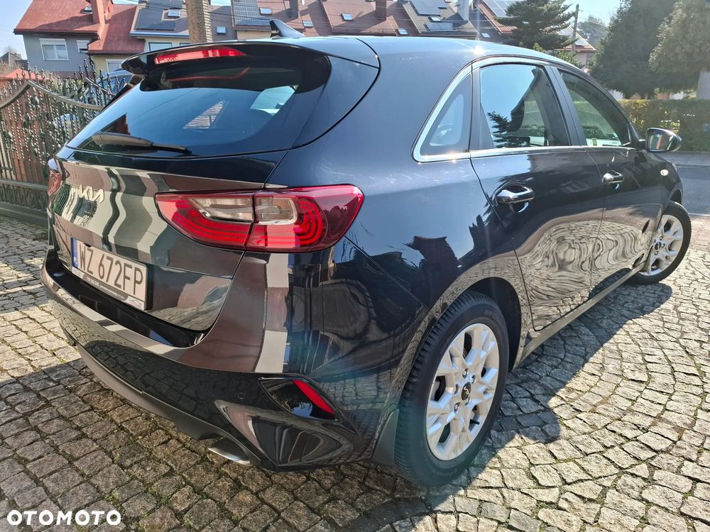 Kia Ceed 1.5 T-GDI M - 10
