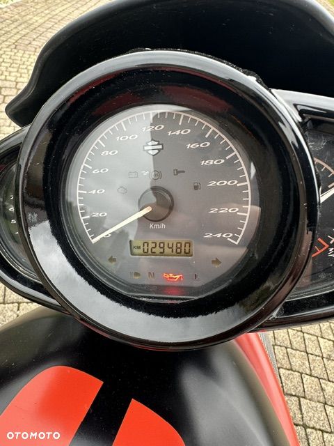 Harley-Davidson V-Rod Night Rod - 4
