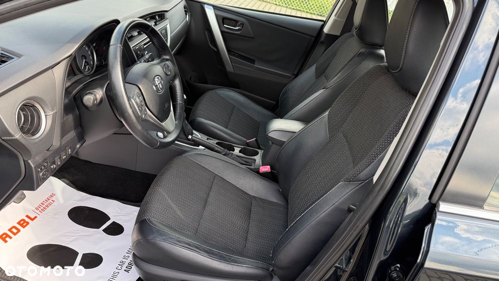 Toyota Auris 2.0 D-4D Premium - 10