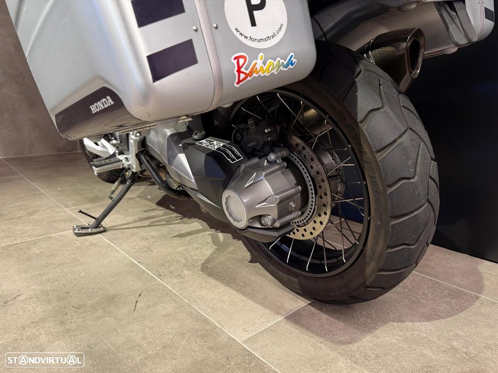 Honda VFR - 9