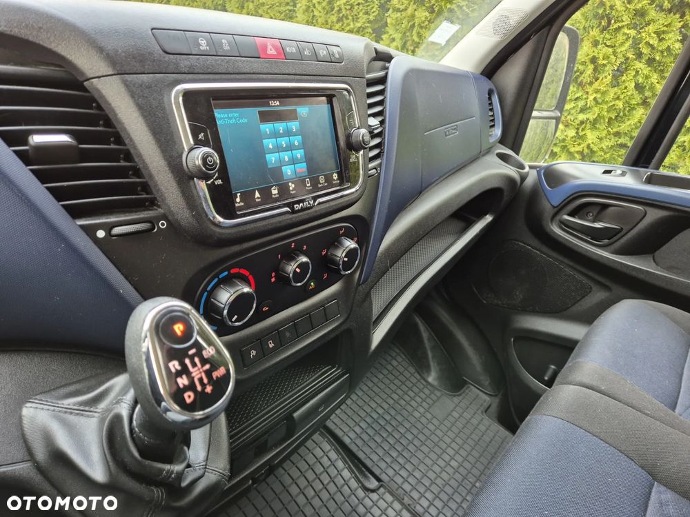 Iveco Iveco 35C18 3.0 180KM - 6