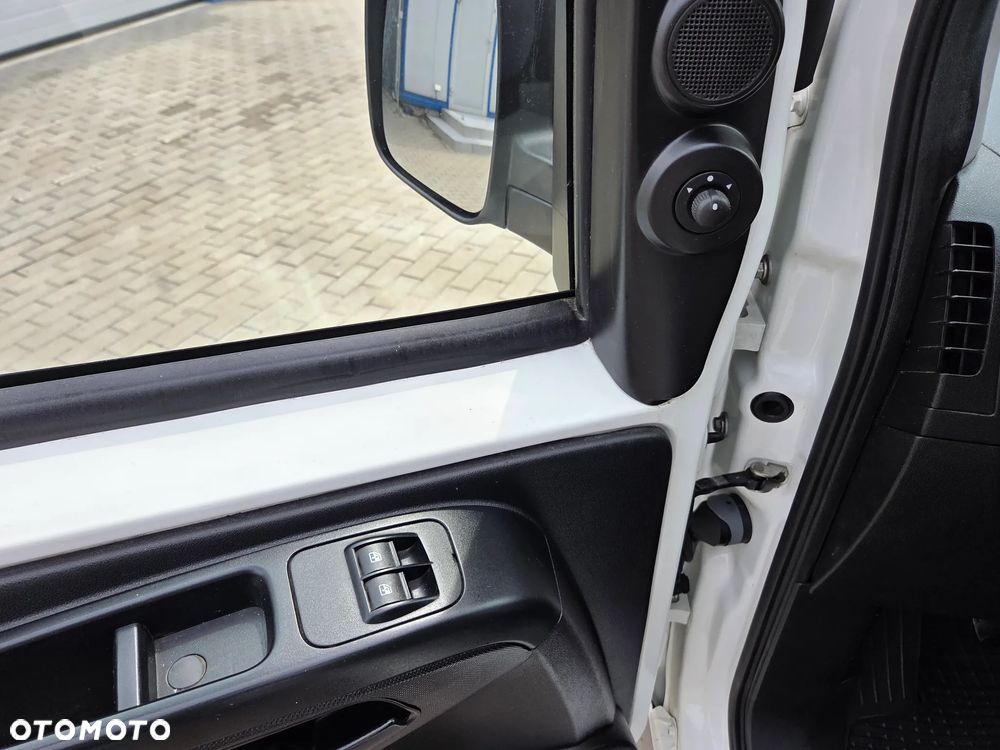 Fiat Fiorino 1.4 Easy - 12
