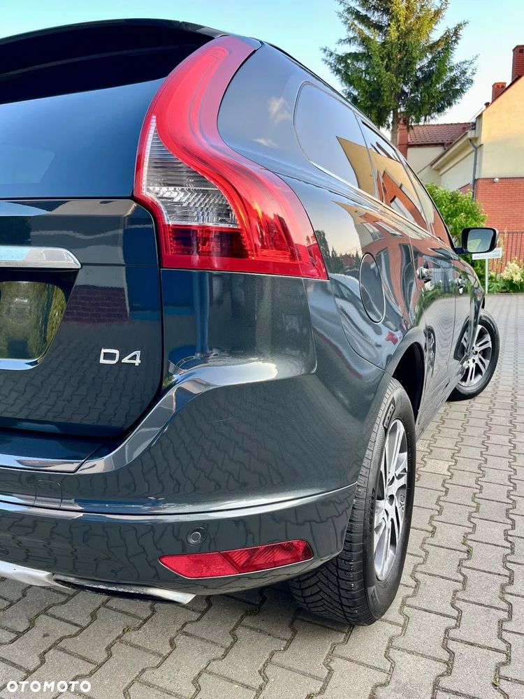 Volvo XC 60 D4 Momentum - 4