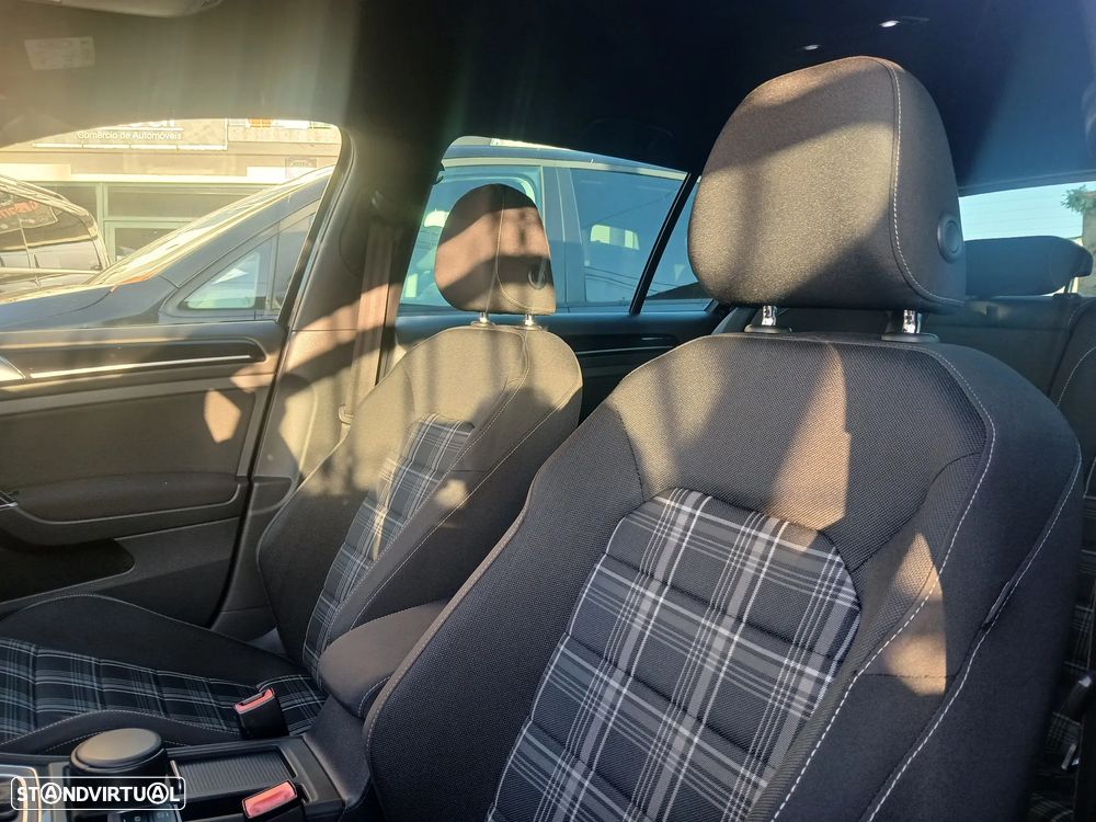 VW Golf 2.0 TDI GTD DSG - 20