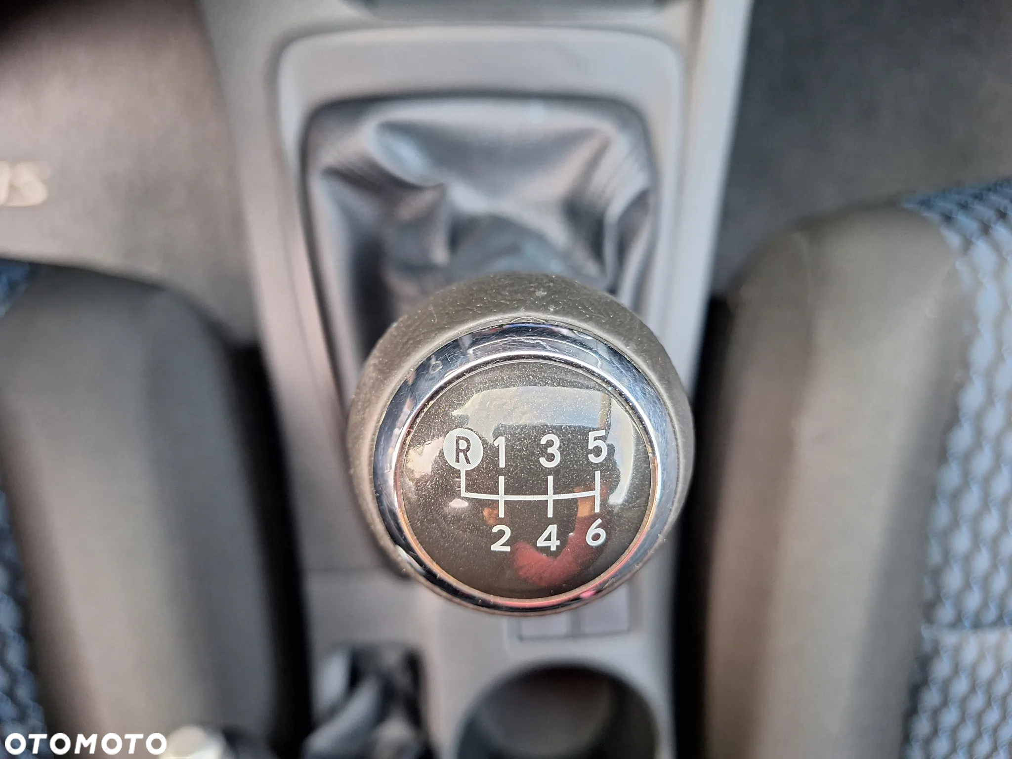 Toyota Auris 1.33 Dual-VVT-i Comfort - 19