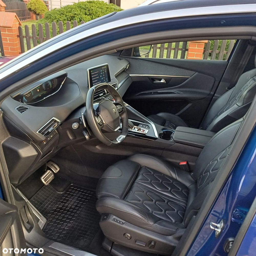 Peugeot 3008 1.6 PureTech HYbrid GT Line S&S EAT8 - 6