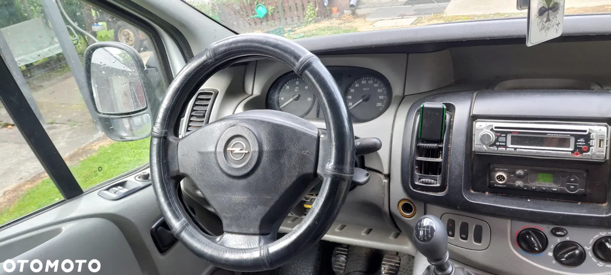 Opel Vivaro - 9