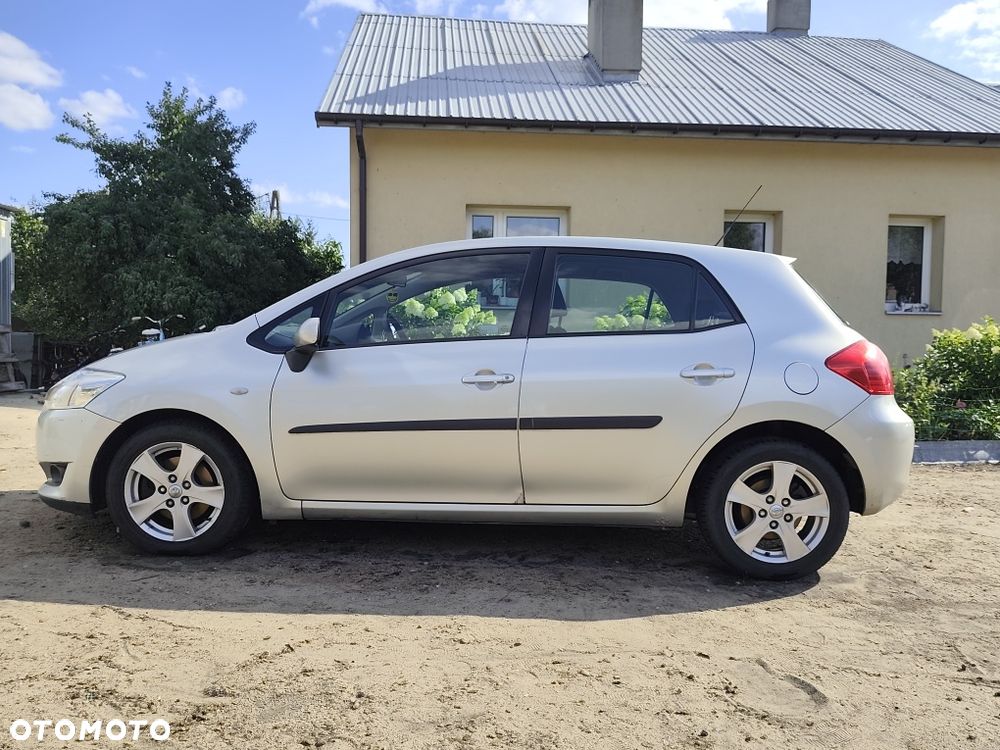 Toyota Auris - 3