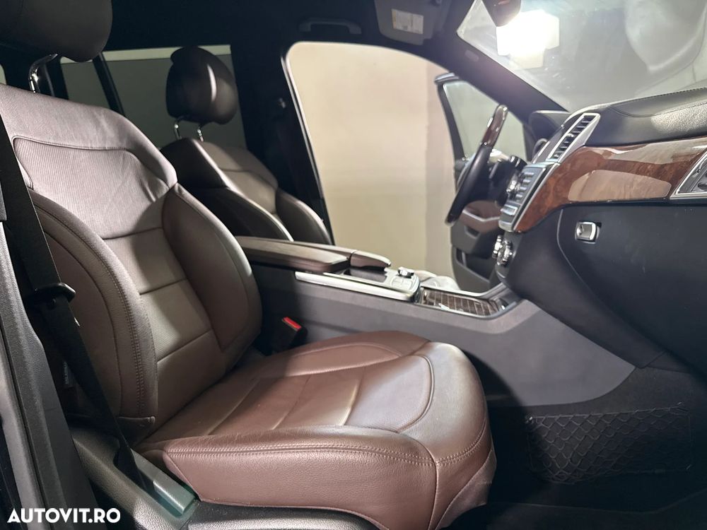 Mercedes-Benz GL - 12