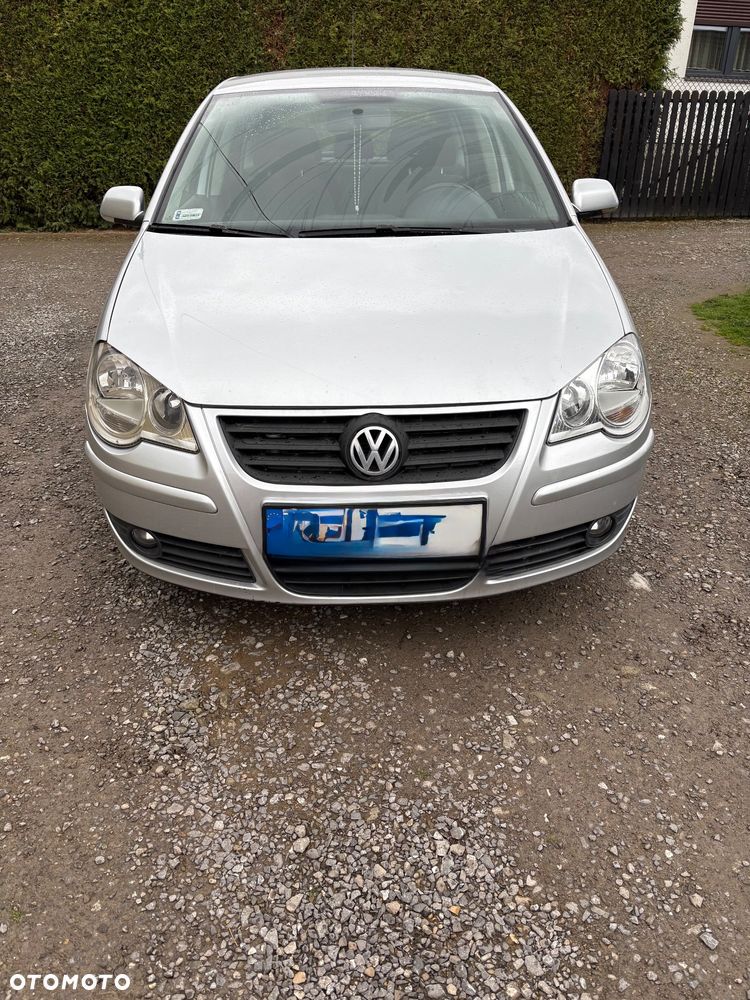 Volkswagen Polo - 1