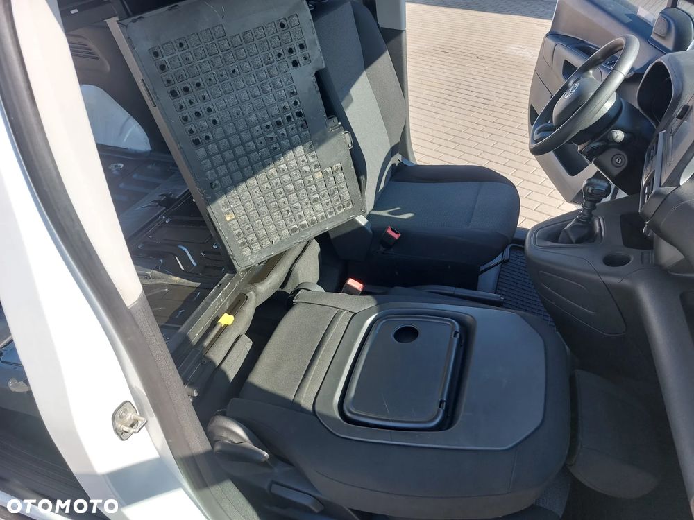 Toyota ProAce - 25