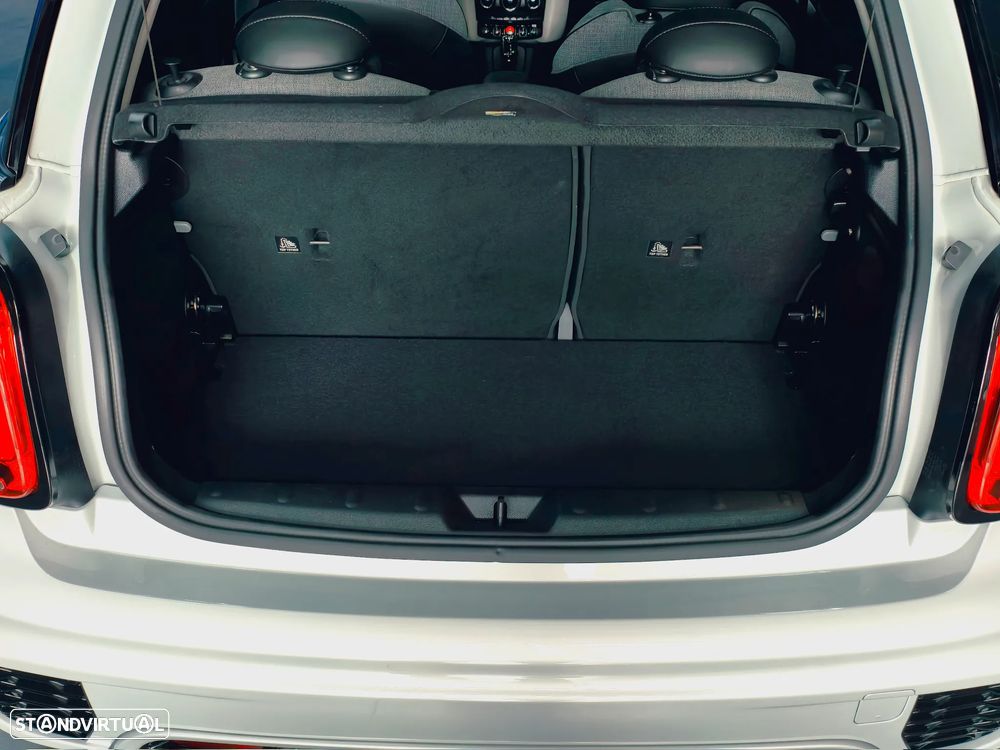 MINI 3 Portas Cooper Auto - 17