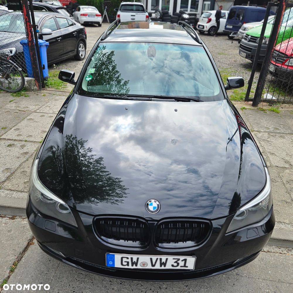 BMW Seria 5 523i Edition Exclusive - 1