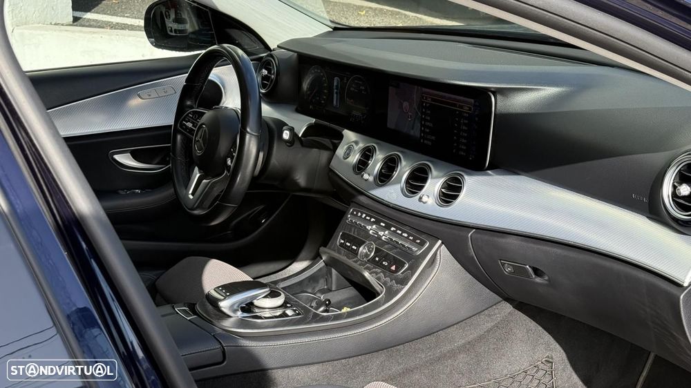 Mercedes-Benz E 220 d Avantgarde - 4